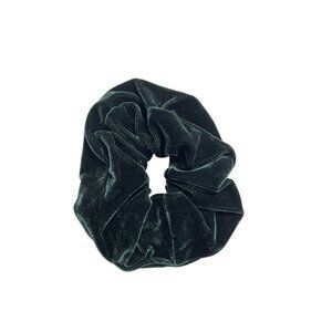 Atelier Des Femmes Velvet Scrunchie in Green